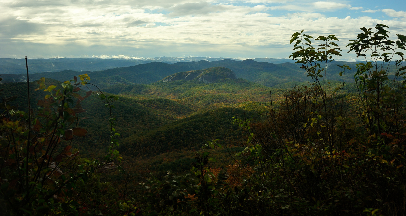 Blue Ridge Parkway [38 mm, 1/320 sec at f / 10, ISO 400]